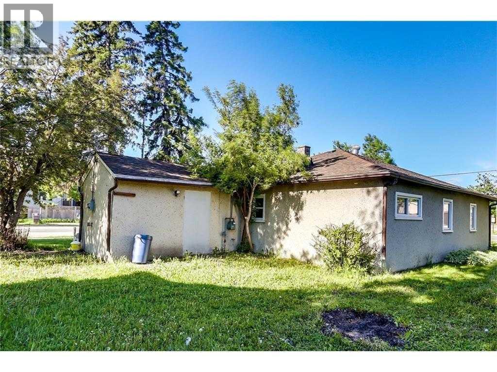 102 18 Street NW, Calgary, Alberta  T2N 2G3 - Photo 4 - A2296221