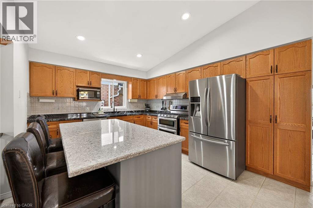 110 Jacqueline Boulevard, Hamilton, Ontario  L9B 2R2 - Photo 12 - 40814948