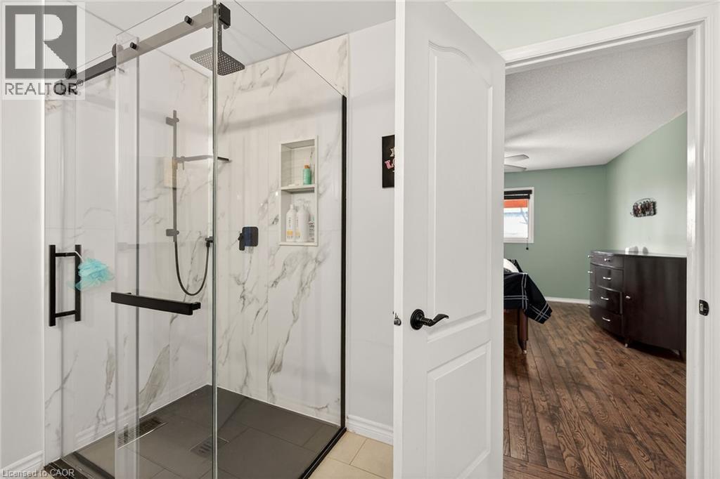 110 Jacqueline Boulevard, Hamilton, Ontario  L9B 2R2 - Photo 33 - 40814948