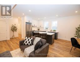 201 - 425 DUNDAS STREET, London East, Ontario