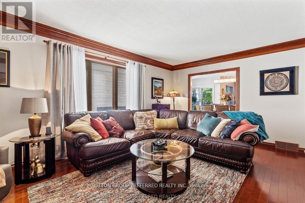 31 Havenwood Way, London North, Ontario  N6H 5B8 - Photo 17 - X12920566