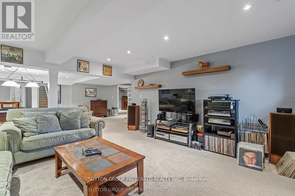 31 Havenwood Way, London North, Ontario  N6H 5B8 - Photo 32 - X12920566