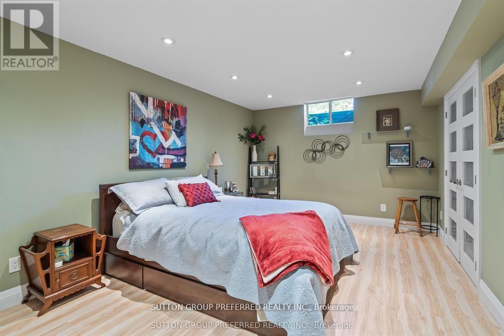 31 Havenwood Way, London North, Ontario  N6H 5B8 - Photo 36 - X12920566