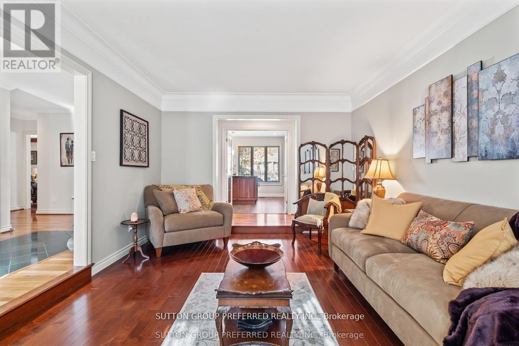 31 Havenwood Way, London North, Ontario  N6H 5B8 - Photo 7 - X12920566