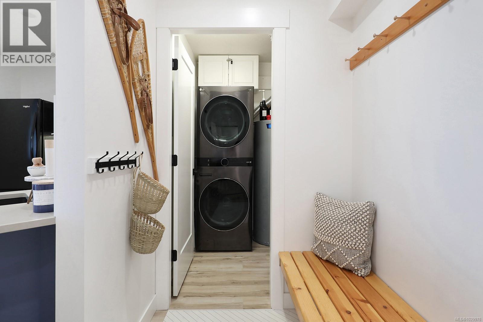 212 1320 Henry Rd, Courtenay, British Columbia  V0P 1N0 - Photo 16 - 1029978