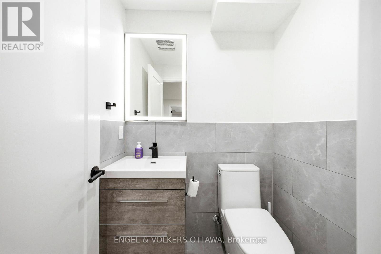 252 Rue Des Soldats Riendeau Street, Ottawa, Ontario  K2J 5Z4 - Photo 39 - X12920540