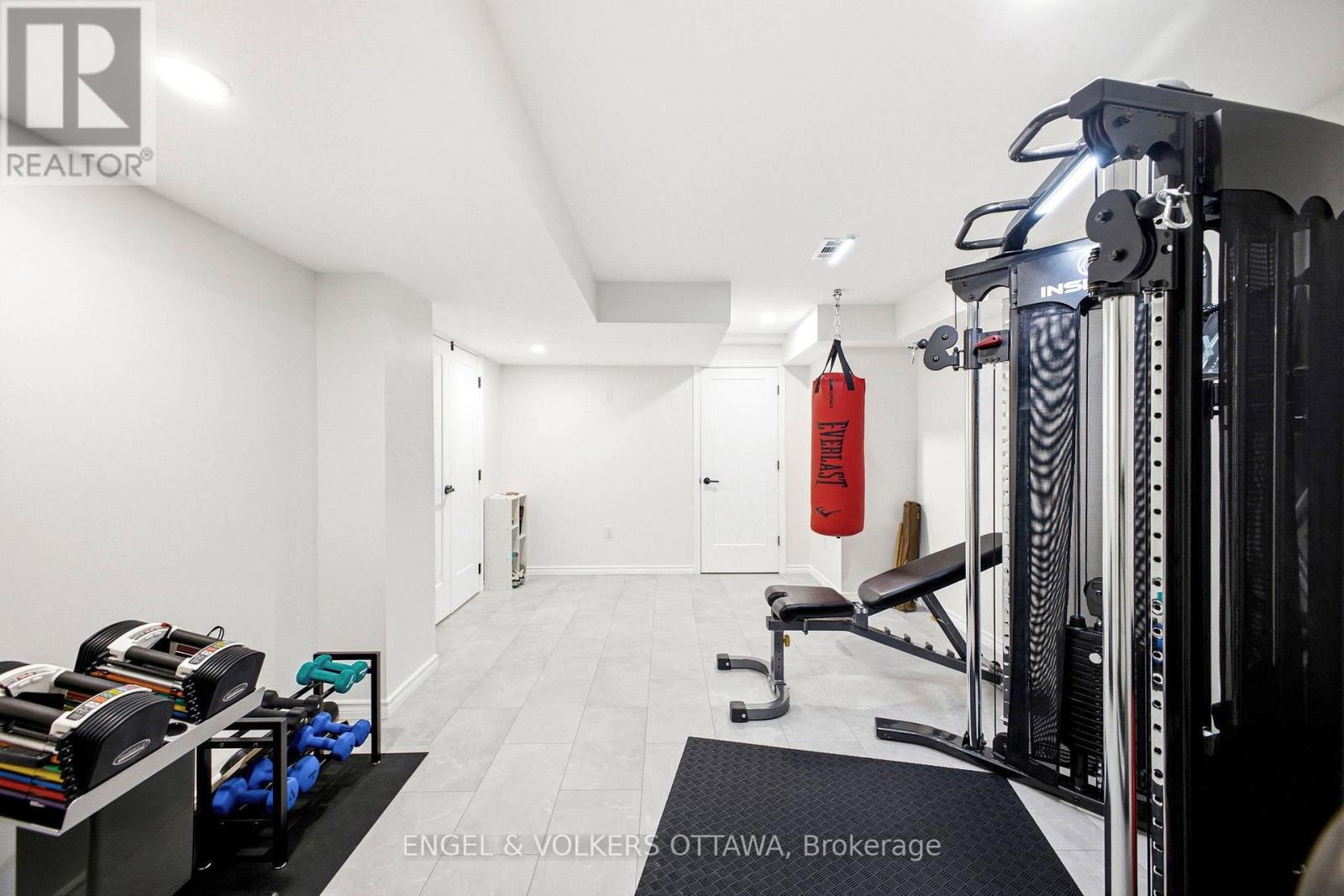 252 Rue Des Soldats Riendeau Street, Ottawa, Ontario  K2J 5Z4 - Photo 41 - X12920540