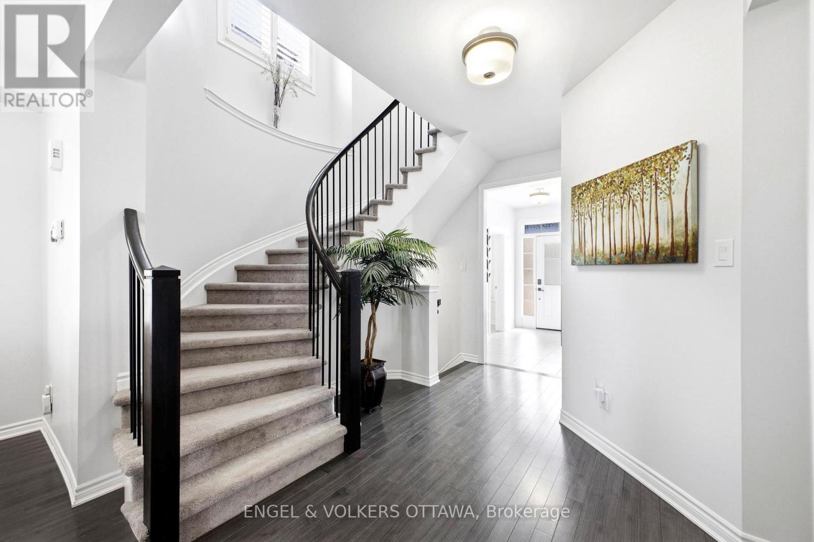 252 Rue Des Soldats Riendeau Street, Ottawa, Ontario  K2J 5Z4 - Photo 6 - X12920540