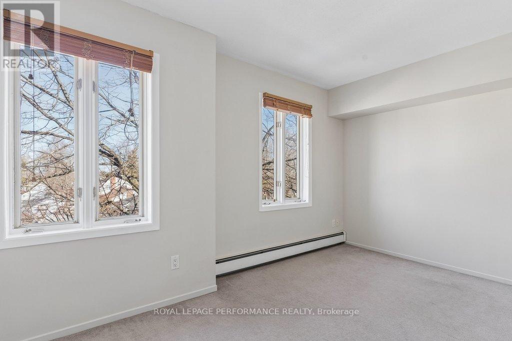26 - 1096 Blasdell Avenue, Ottawa, Ontario  K1K 0C3 - Photo 29 - X12920742