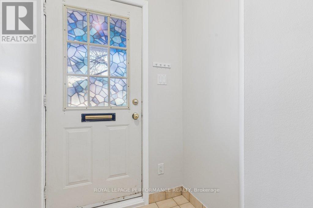 26 - 1096 Blasdell Avenue, Ottawa, Ontario  K1K 0C3 - Photo 3 - X12920742