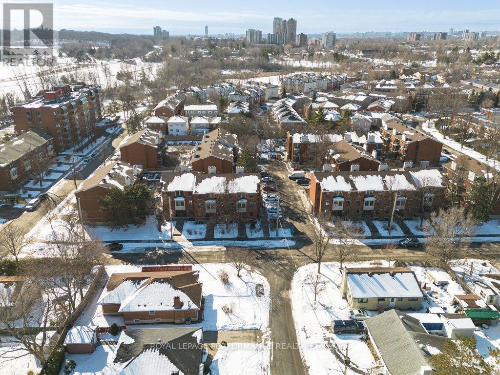 26 - 1096 Blasdell Avenue, Ottawa, Ontario  K1K 0C3 - Photo 34 - X12920742