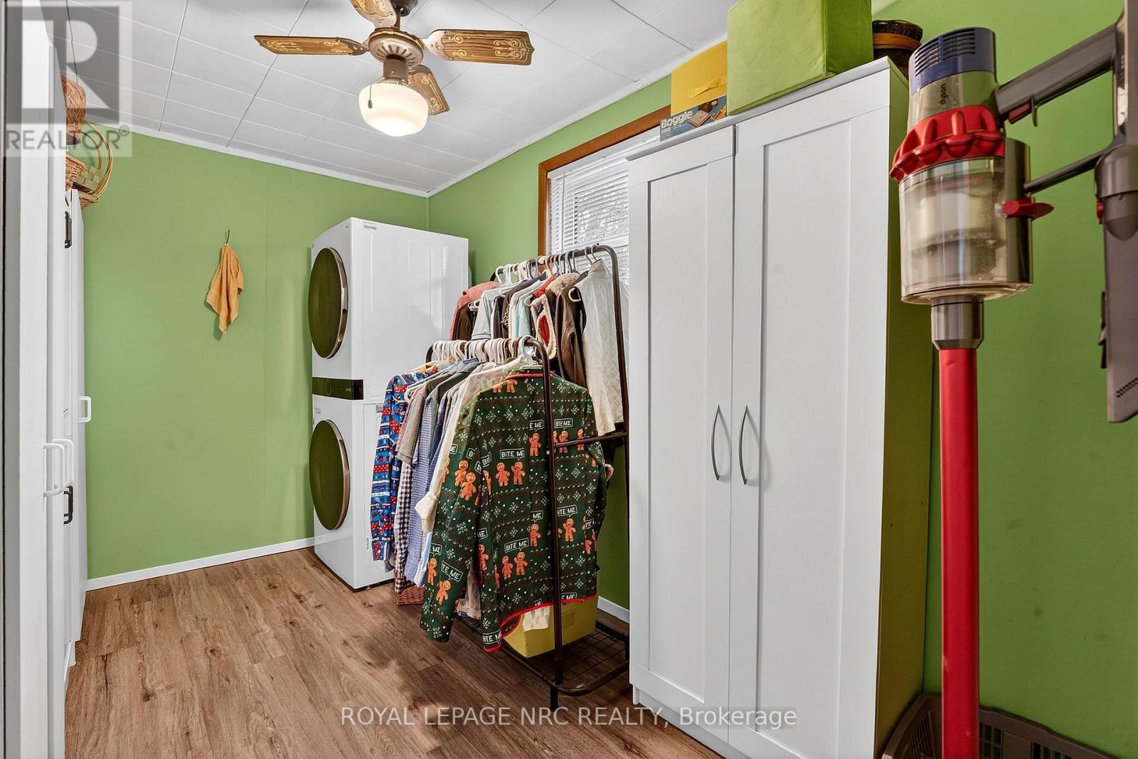 700 Lakeside Road, Fort Erie (Crescent Park), Ontario  L2A 4Y5 - Photo 23 - X12920530