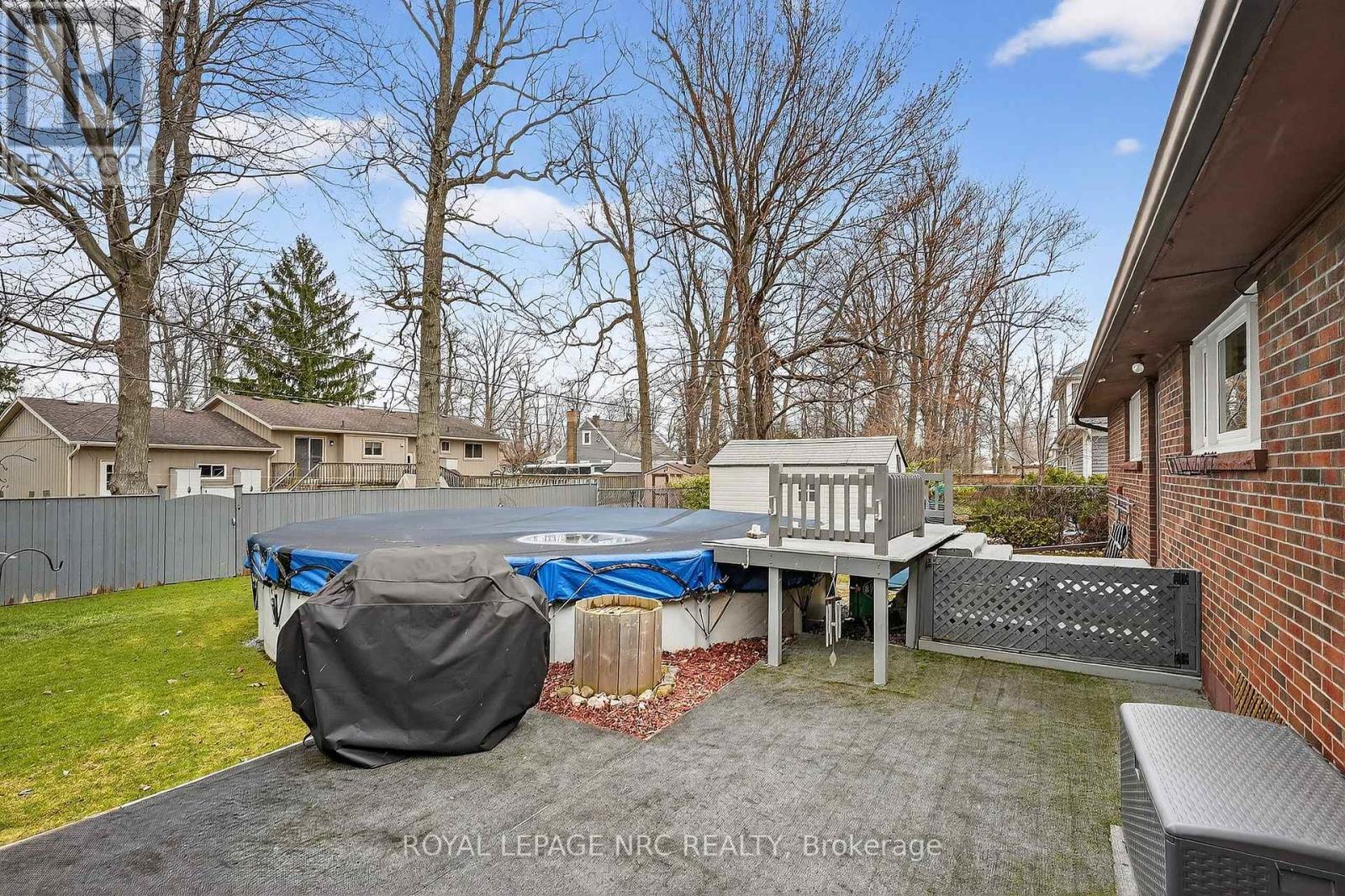 700 Lakeside Road, Fort Erie (Crescent Park), Ontario  L2A 4Y5 - Photo 27 - X12920530