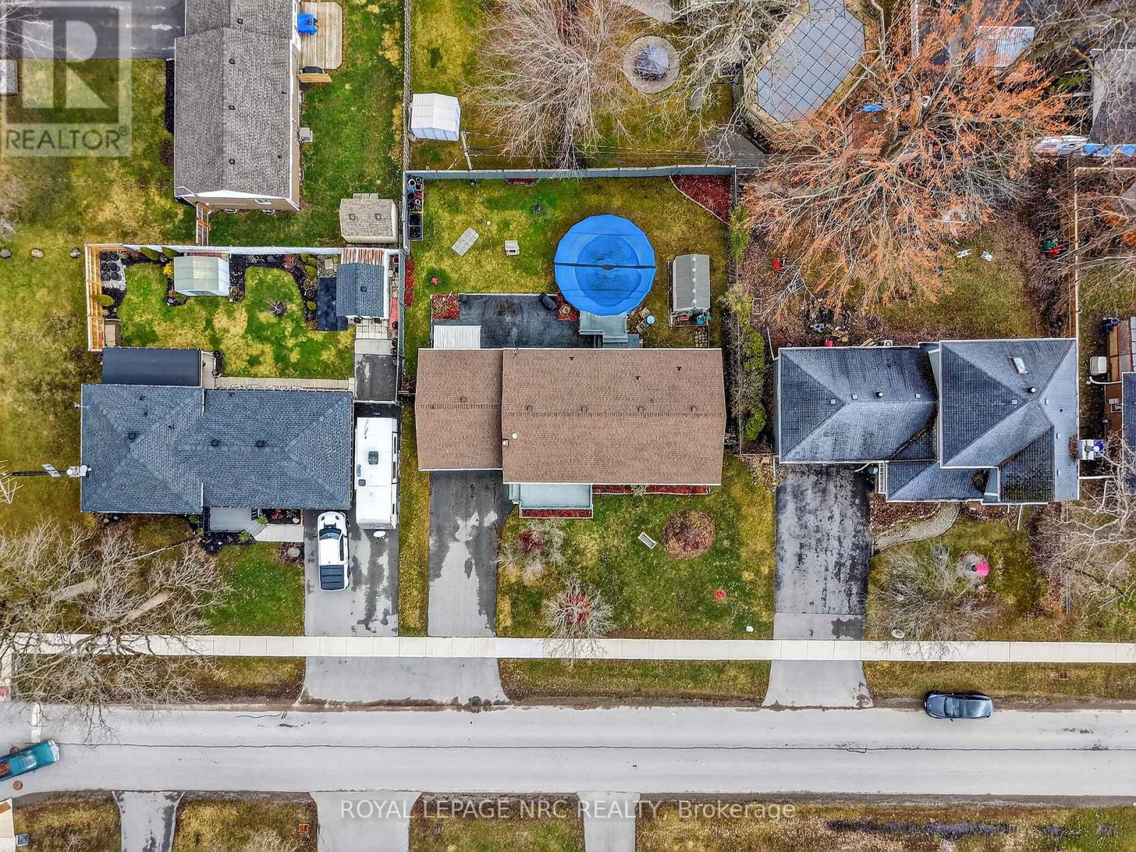 700 Lakeside Road, Fort Erie (Crescent Park), Ontario  L2A 4Y5 - Photo 35 - X12920530