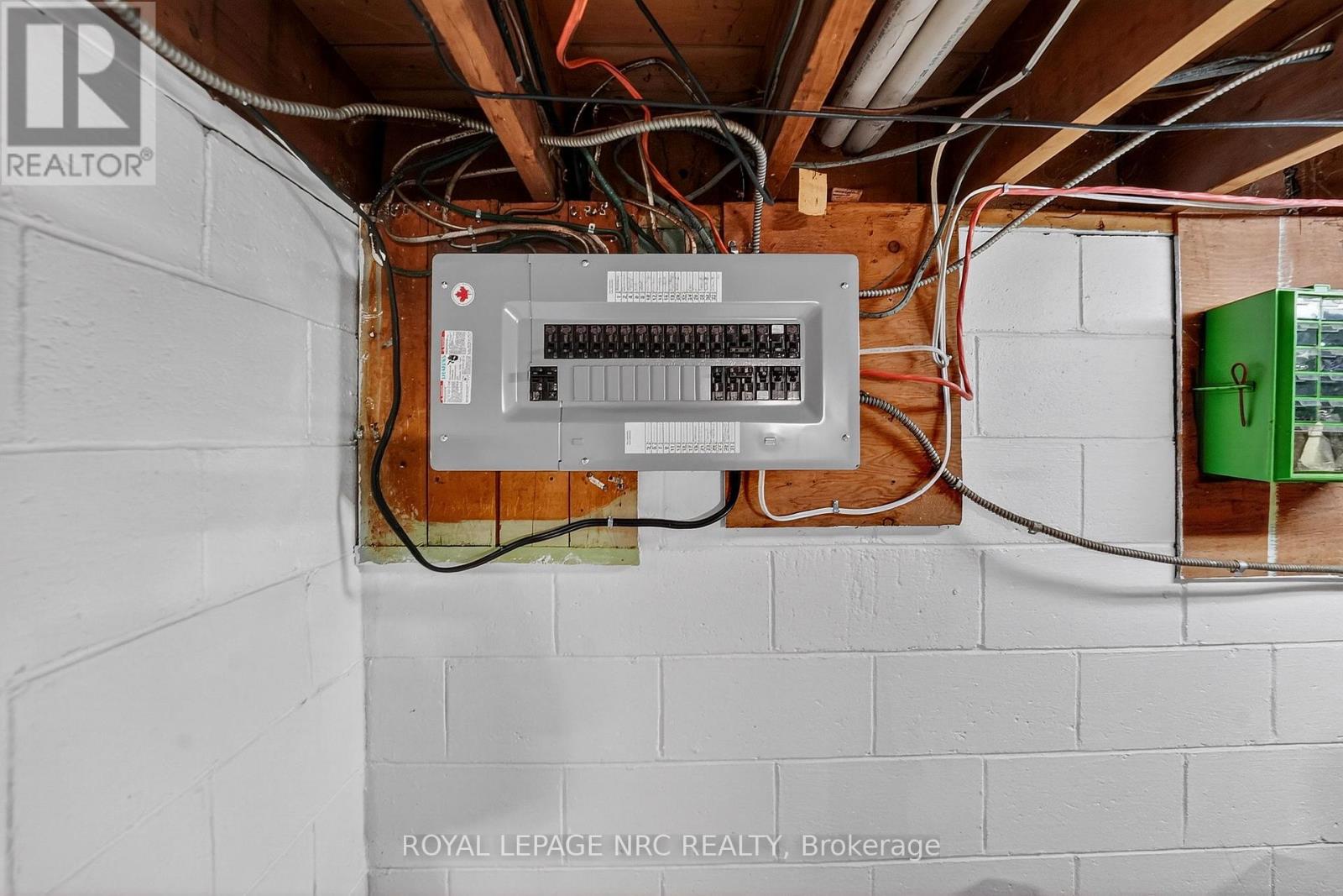 700 Lakeside Road, Fort Erie (Crescent Park), Ontario  L2A 4Y5 - Photo 45 - X12920530