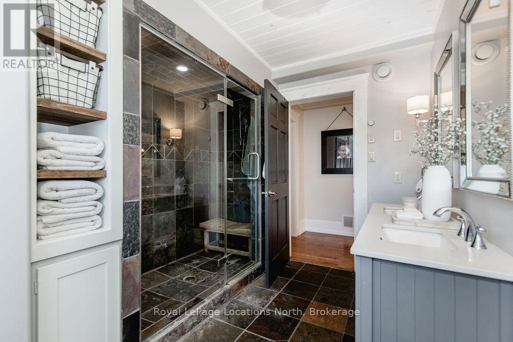 70 Wasaga Sands Drive, Wasaga Beach, Ontario  L9Z 1J4 - Photo 25 - S12920558