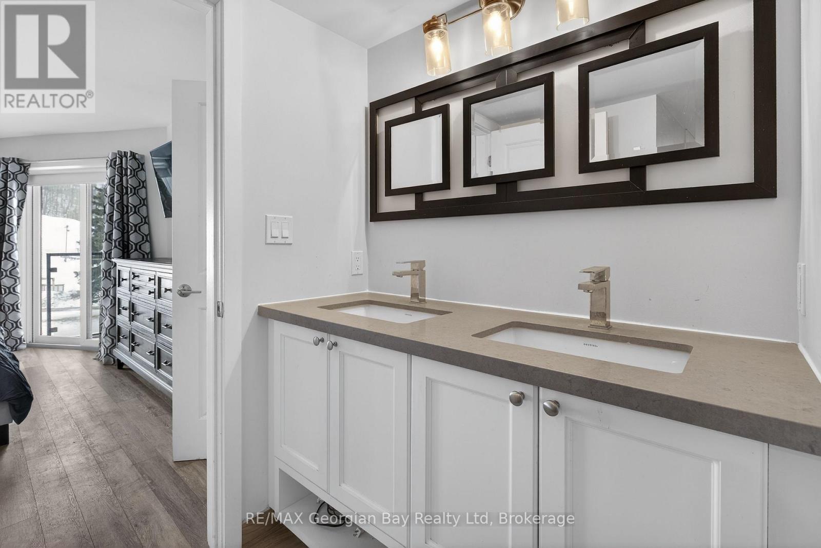 102 - 80 Horseshoe Boulevard, Oro-Medonte, Ontario  L4M 4Y8 - Photo 11 - S12920618