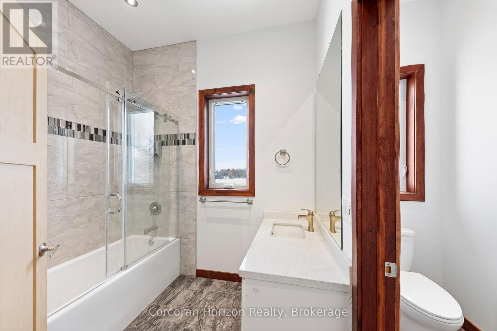 74 Arbour Trail, Tay, Ontario  L0K 2C0 - Photo 32 - S12920642