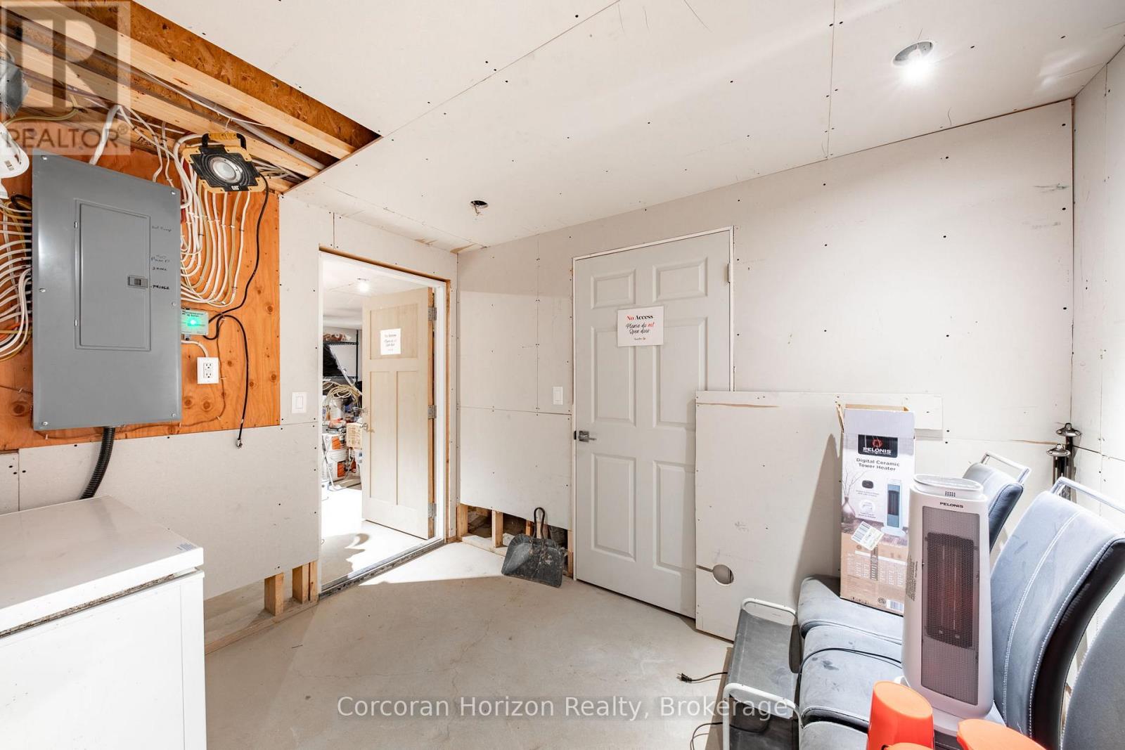 74 Arbour Trail, Tay, Ontario  L0K 2C0 - Photo 43 - S12920642