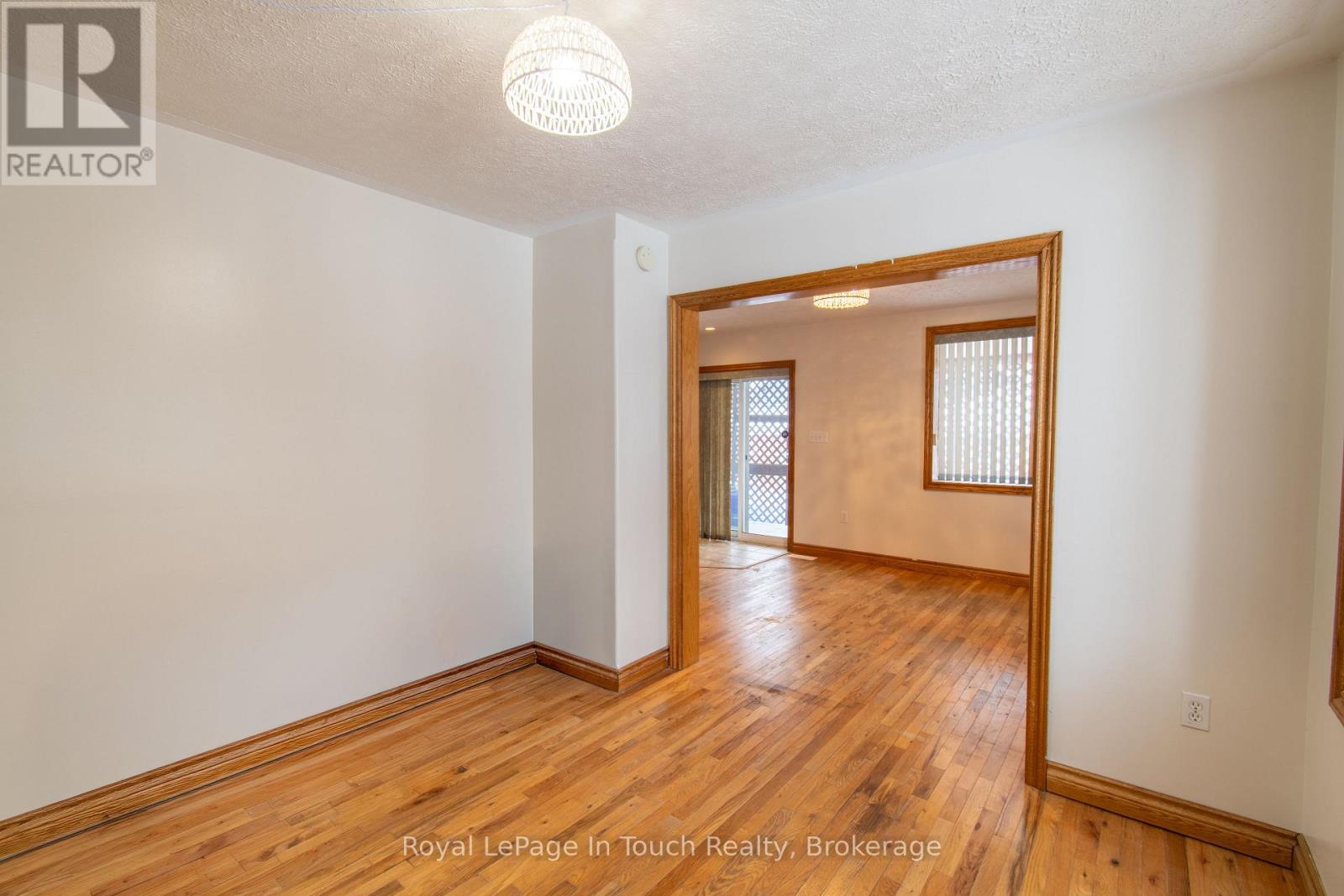 326 Lafontaine Road W, Tiny, Ontario  L9M 0H1 - Photo 17 - S12920684