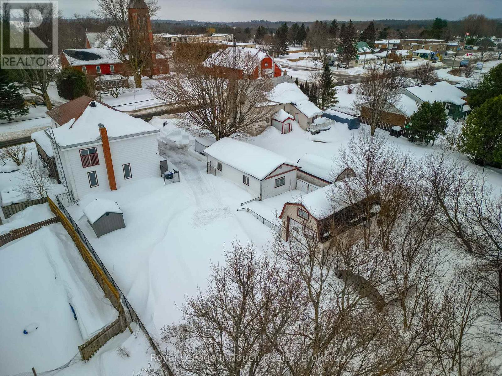 326 Lafontaine Road W, Tiny, Ontario  L9M 0H1 - Photo 2 - S12920684