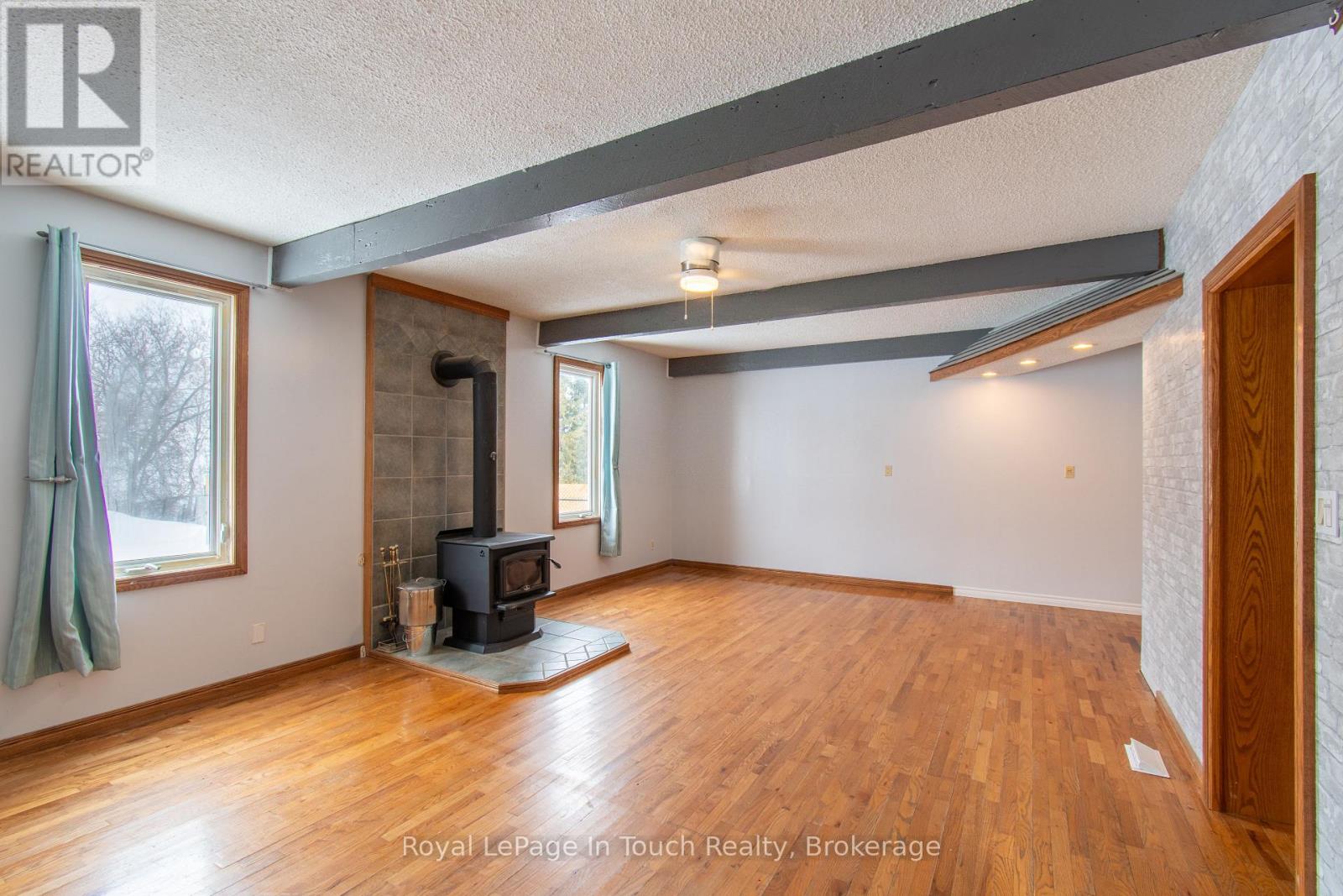 326 Lafontaine Road W, Tiny, Ontario  L9M 0H1 - Photo 8 - S12920684