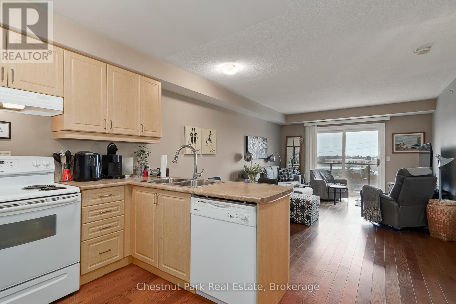 412 - 91 Raglan Street, Collingwood, Ontario  L9Y 0B2 - Photo 7 - S12920752