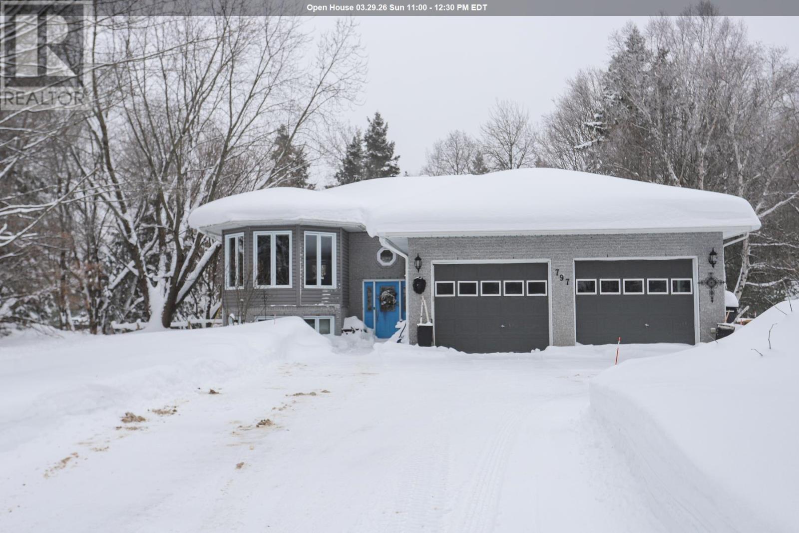 797 Fifth LIN E, Sault Ste. Marie, Ontario