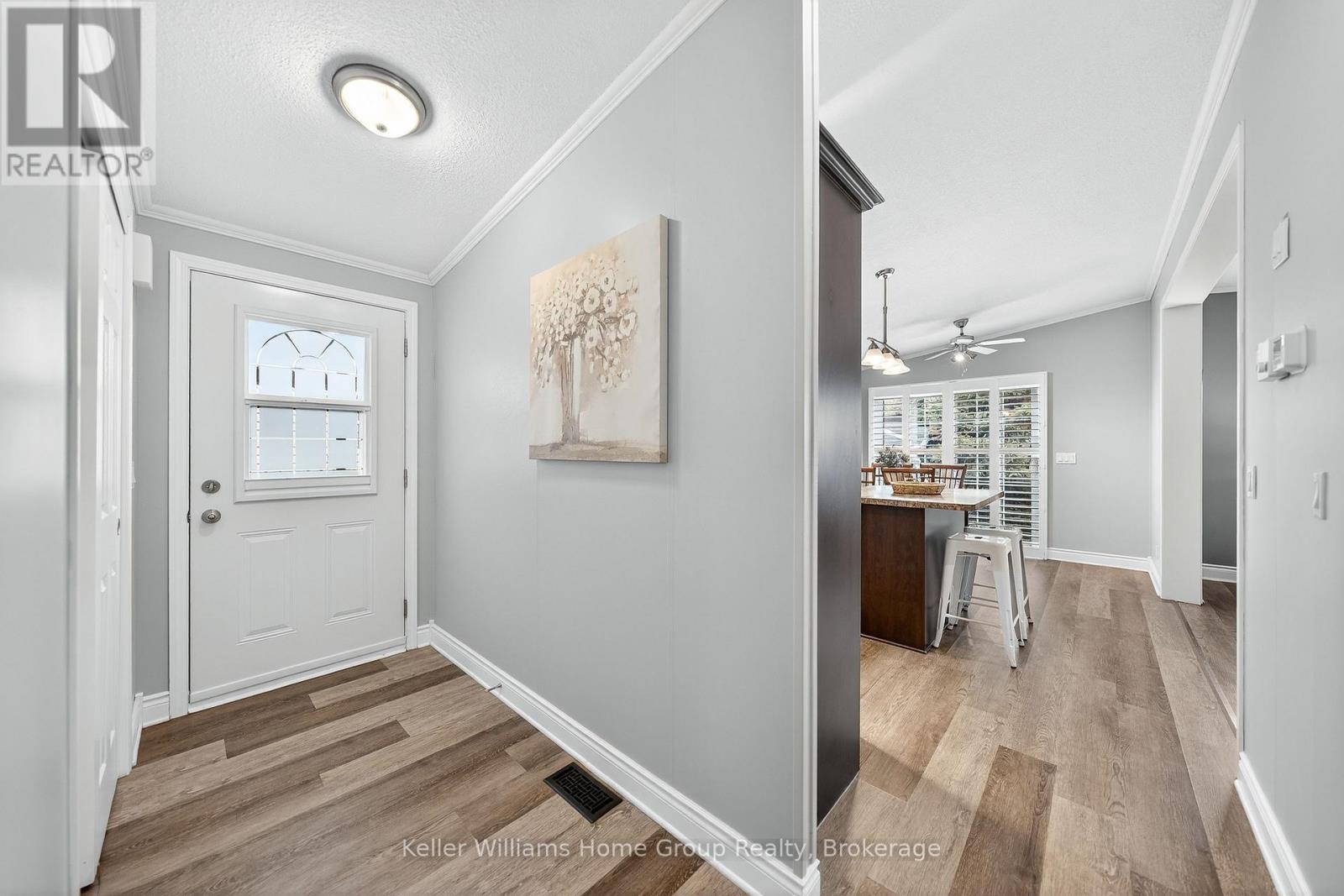 5 Elm Street, Puslinch, Ontario  N0B 2J0 - Photo 5 - X12920520