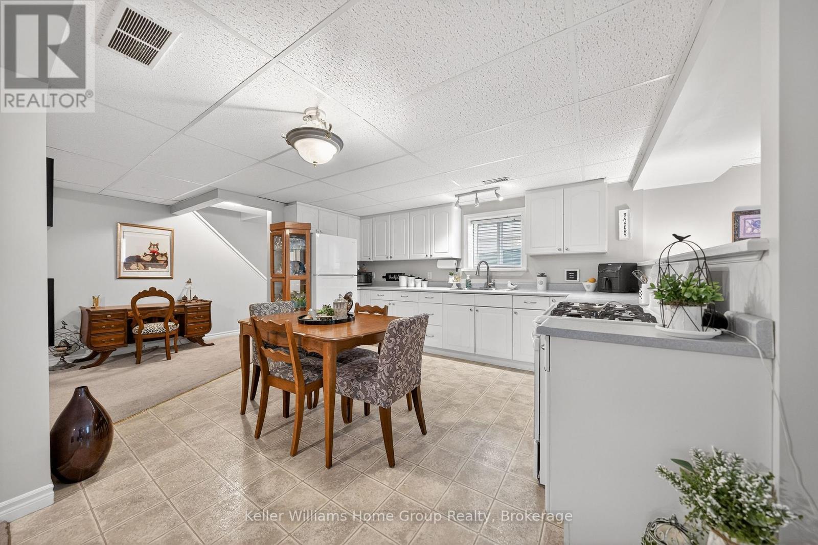 599 Harvey Street, Centre Wellington, Ontario  N1M 3J4 - Photo 24 - X12920546