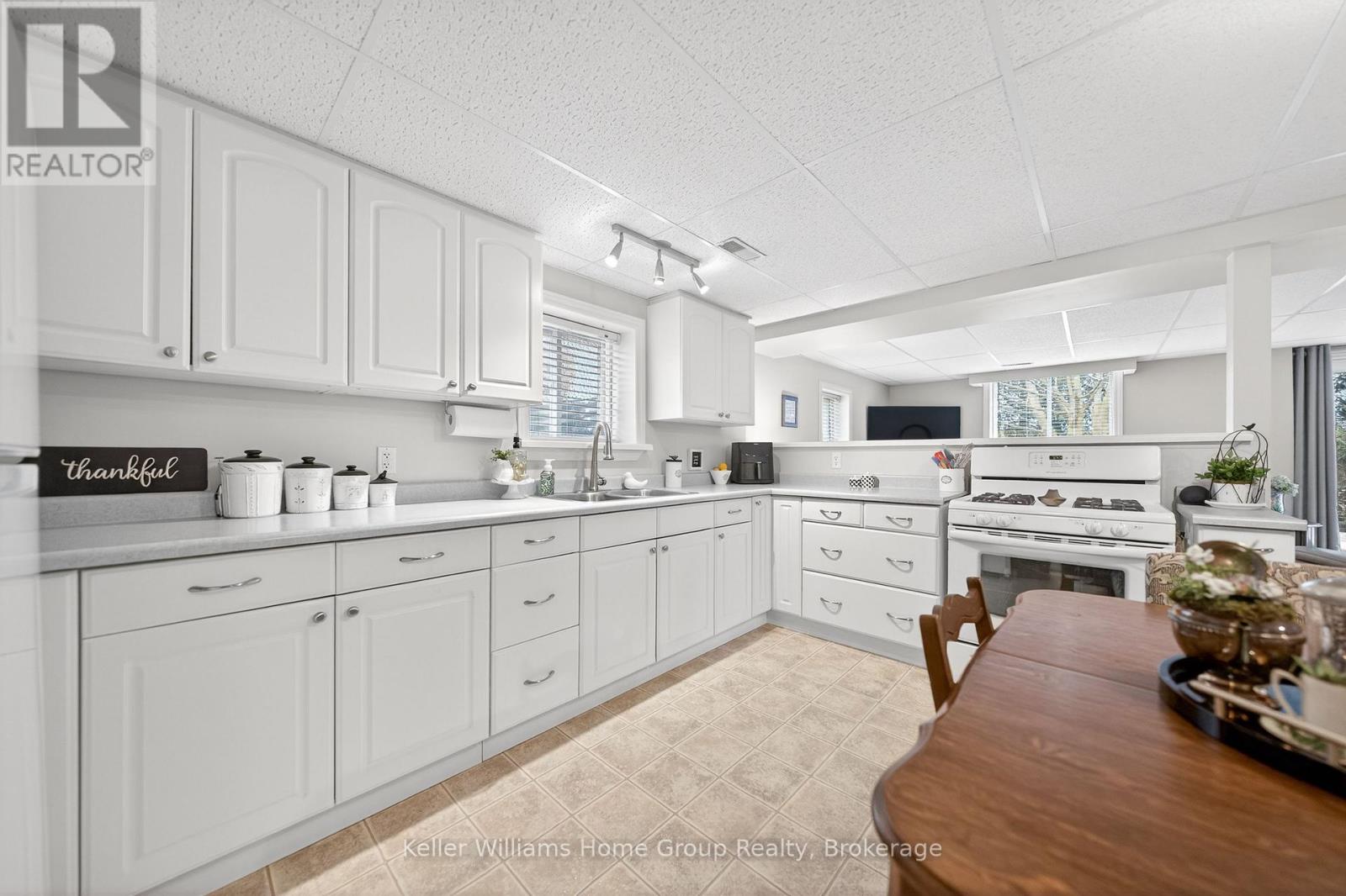 599 Harvey Street, Centre Wellington, Ontario  N1M 3J4 - Photo 26 - X12920546