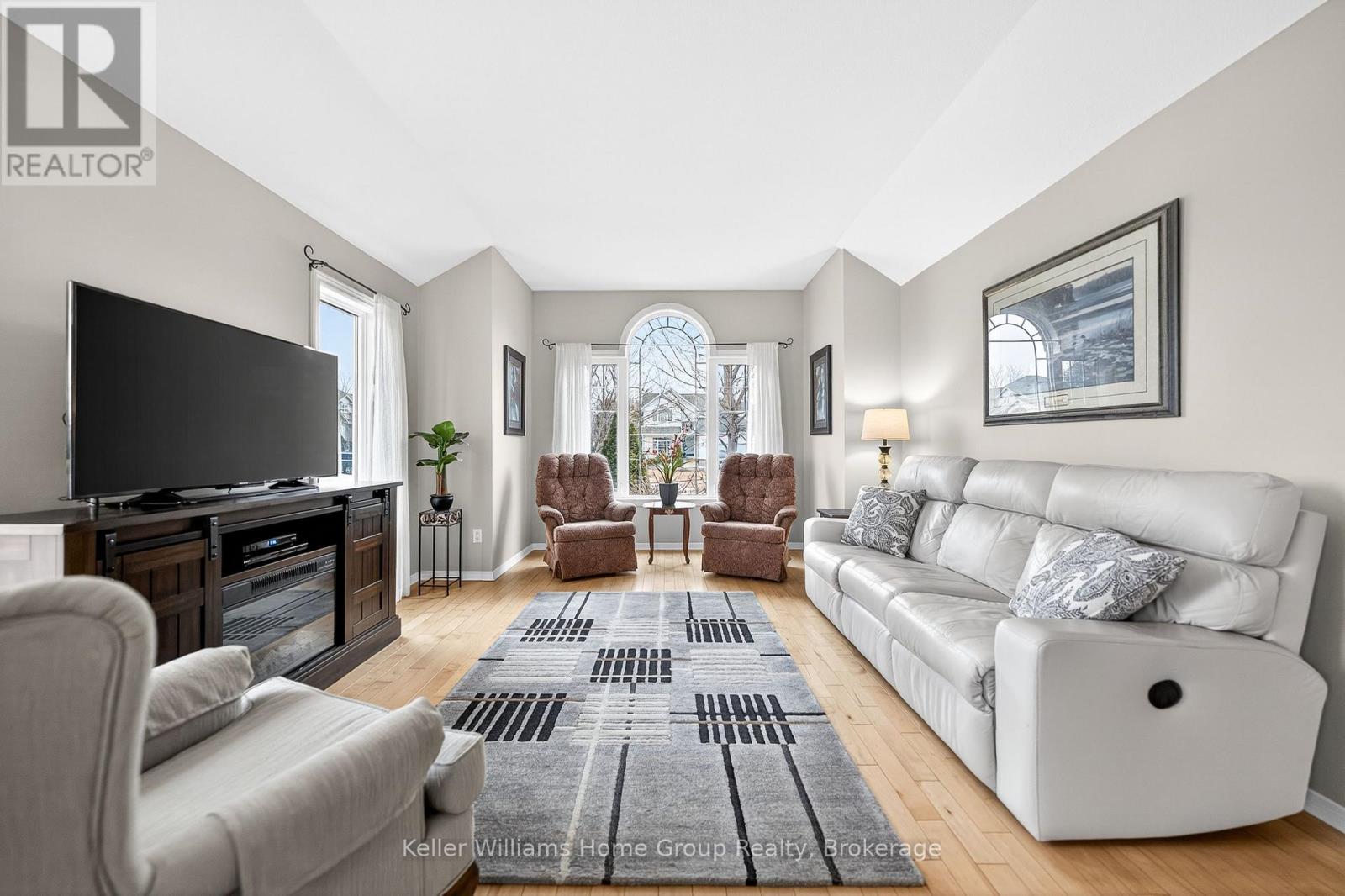 599 Harvey Street, Centre Wellington, Ontario  N1M 3J4 - Photo 4 - X12920546