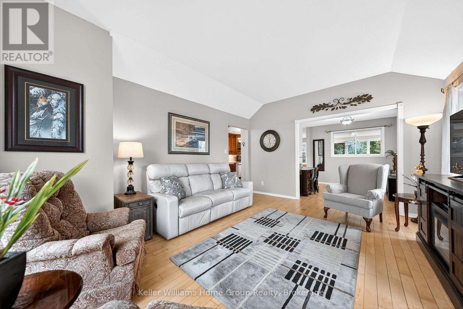 599 Harvey Street, Centre Wellington, Ontario  N1M 3J4 - Photo 5 - X12920546