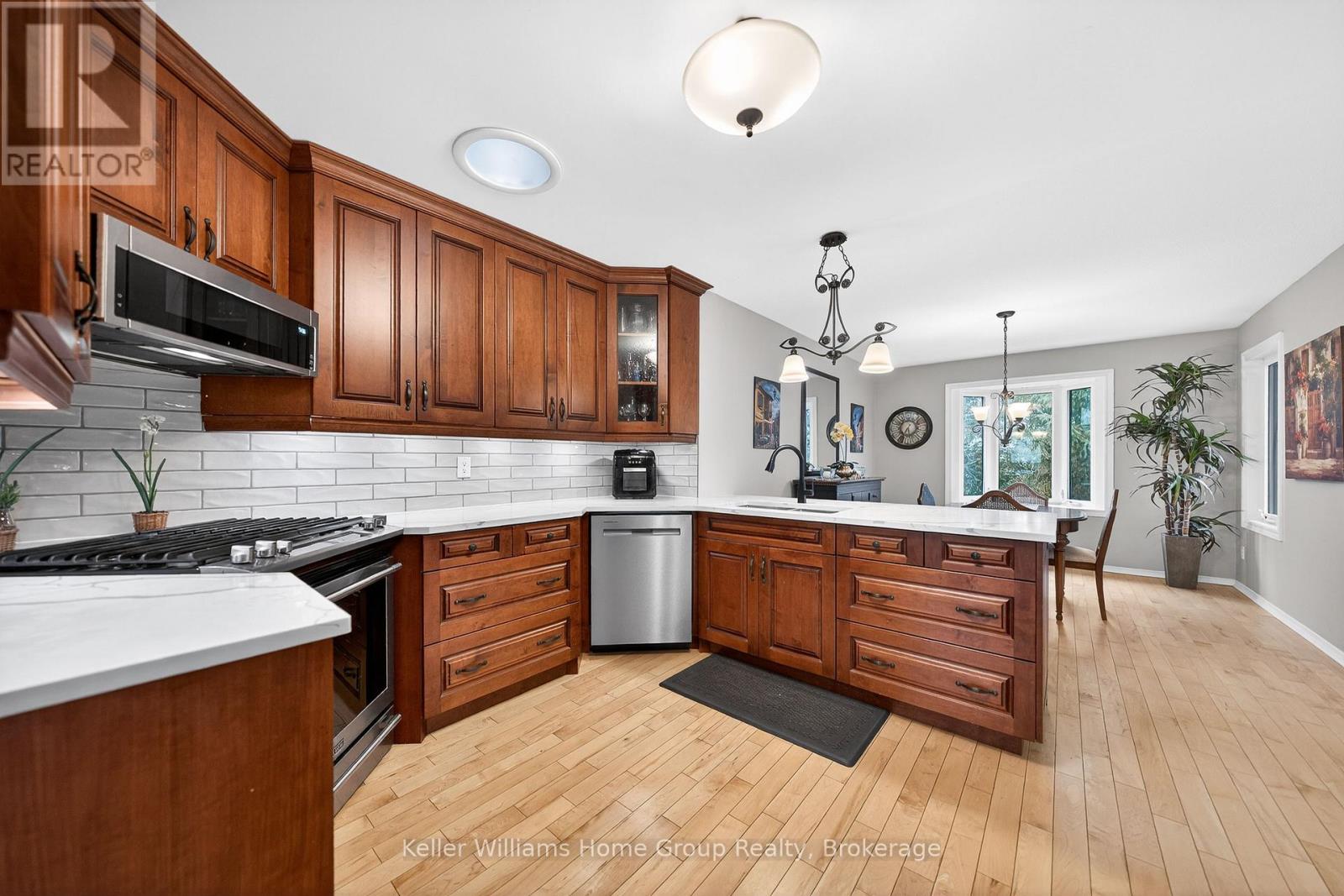 599 Harvey Street, Centre Wellington, Ontario  N1M 3J4 - Photo 8 - X12920546