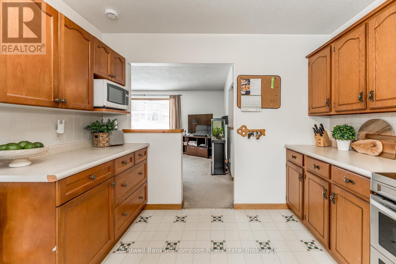 1357 Ravenscliffe Road, Huntsville, Ontario  P1H 2N5 - Photo 14 - X12920630