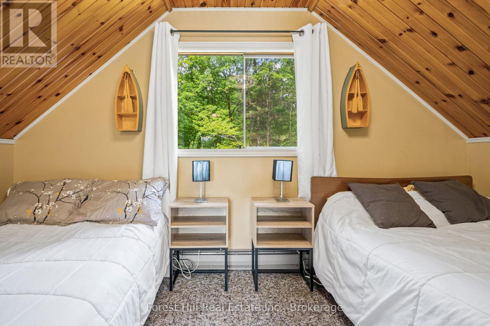 1099 Bracken Trail, Minden Hills, Ontario  K0M 2L1 - Photo 12 - X12920734