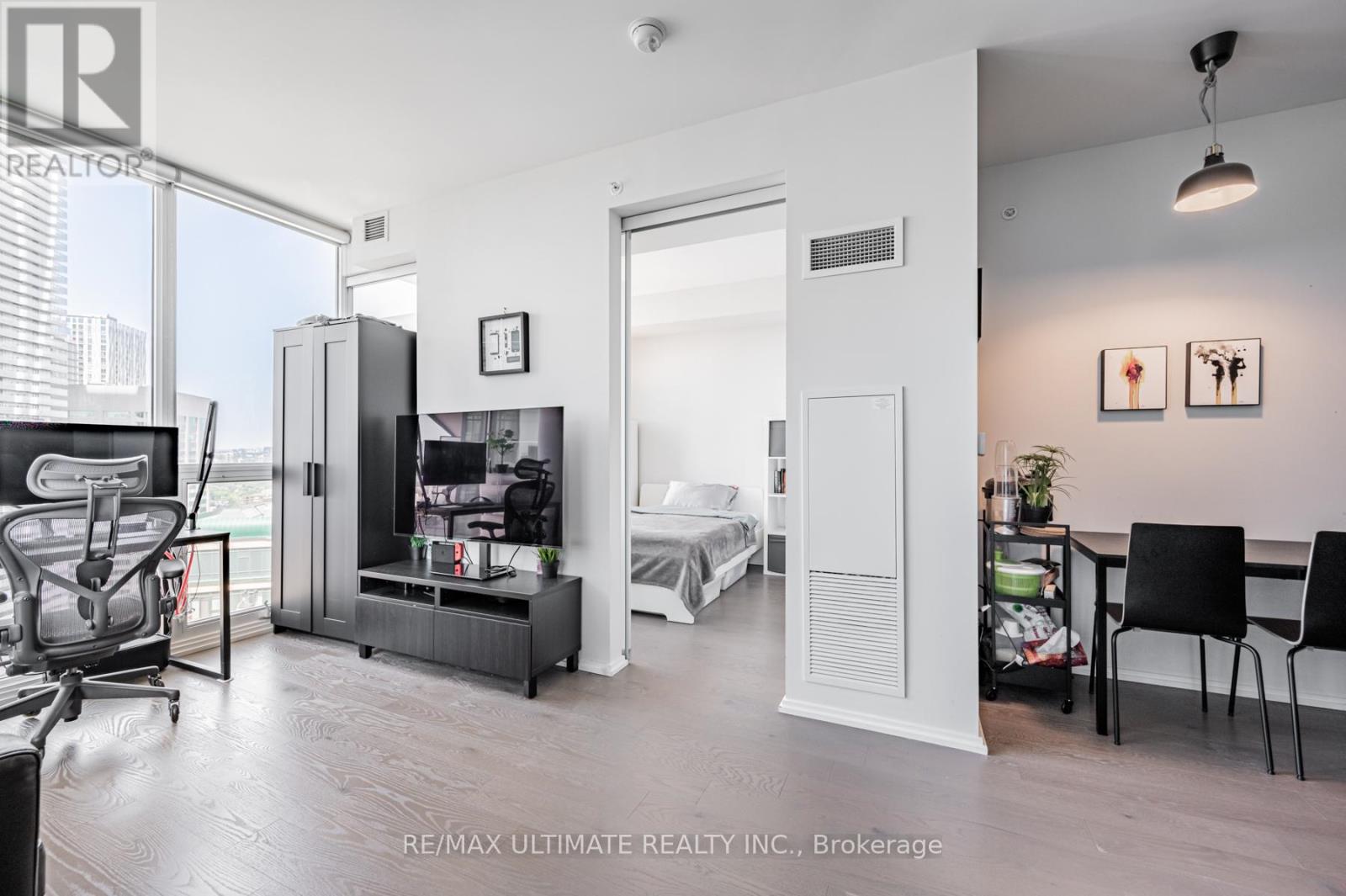 4306 - 45 Charles Street E, Toronto, Ontario  M4Y 0B8 - Photo 11 - C12920548