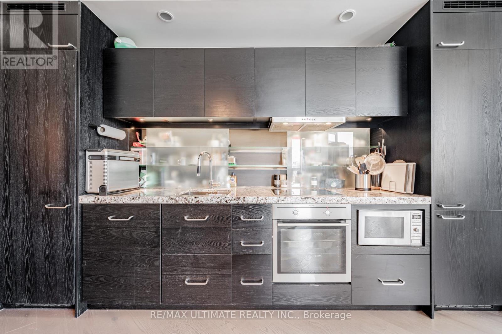 4306 - 45 Charles Street E, Toronto, Ontario  M4Y 0B8 - Photo 2 - C12920548