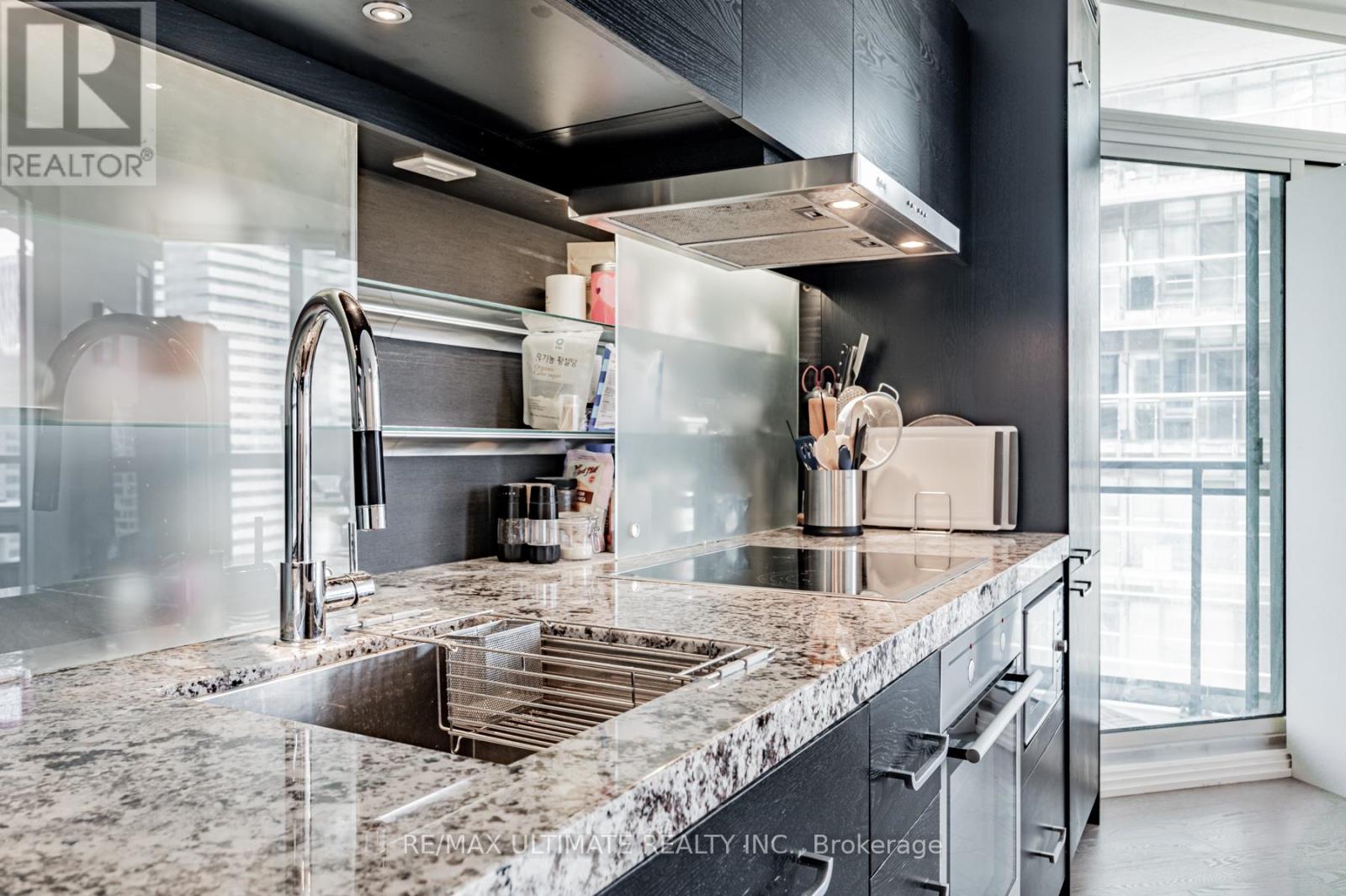 4306 - 45 Charles Street E, Toronto, Ontario  M4Y 0B8 - Photo 3 - C12920548