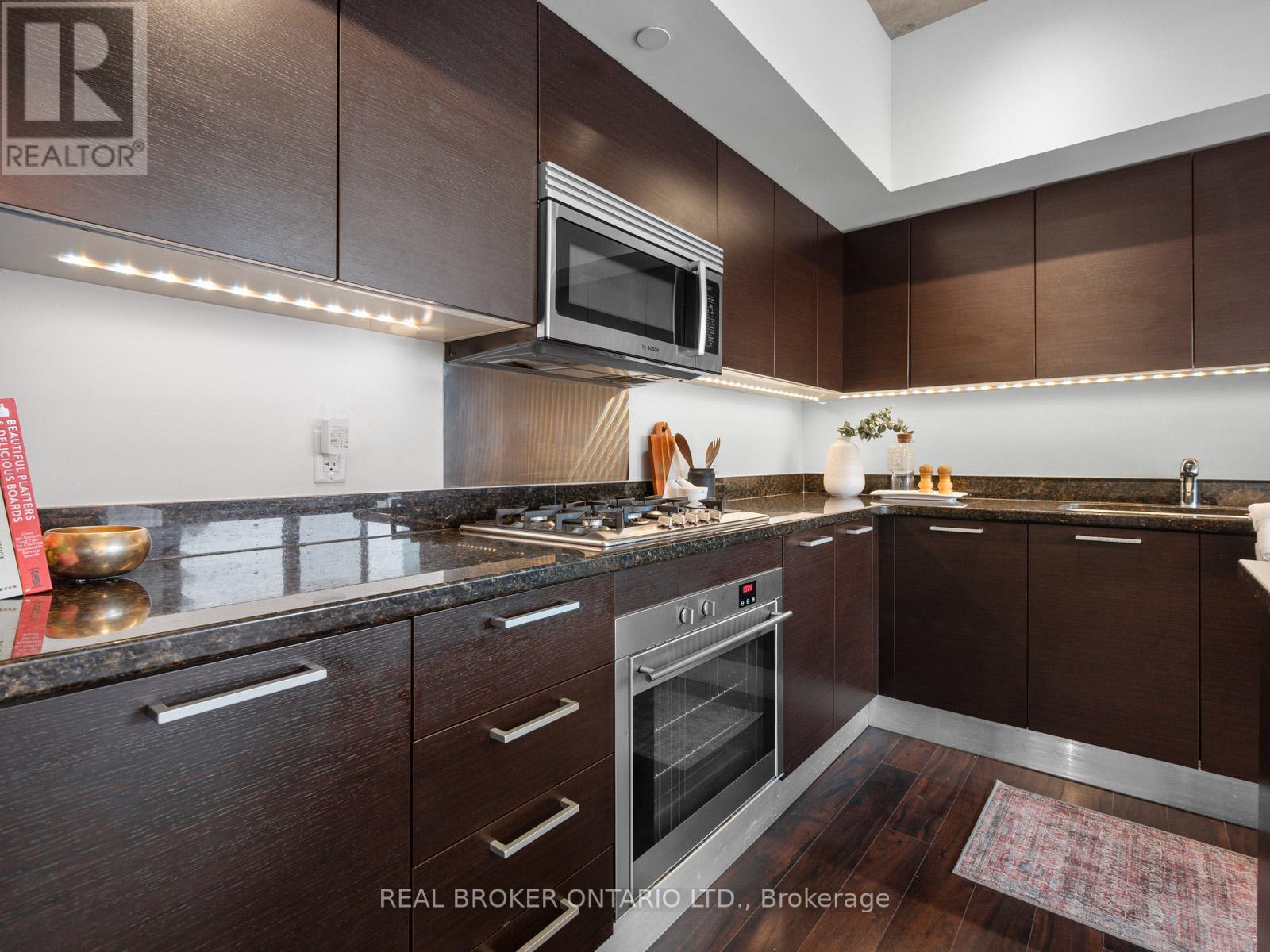 1502 - 375 King Street W, Toronto, Ontario  M5V 1K1 - Photo 9 - C12920592