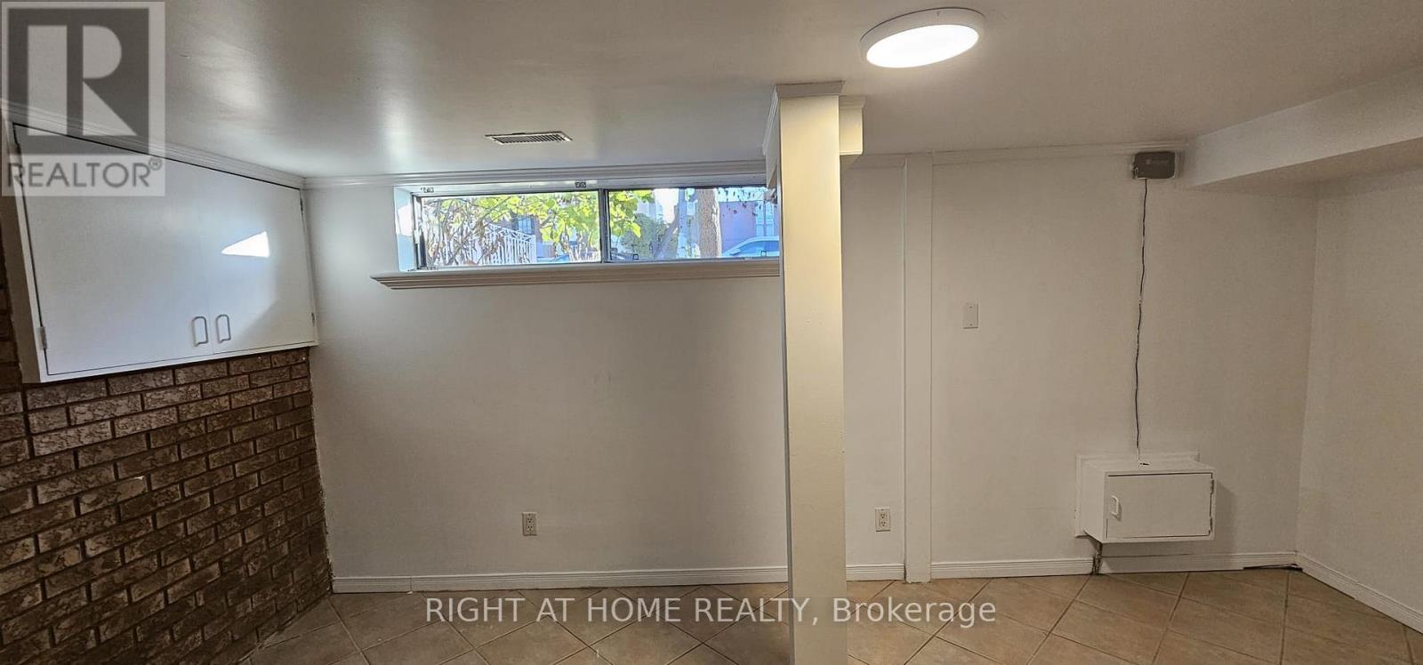 Basement - 74 Argyle Street, Toronto, Ontario  M6J 1N9 - Photo 12 - C12920600