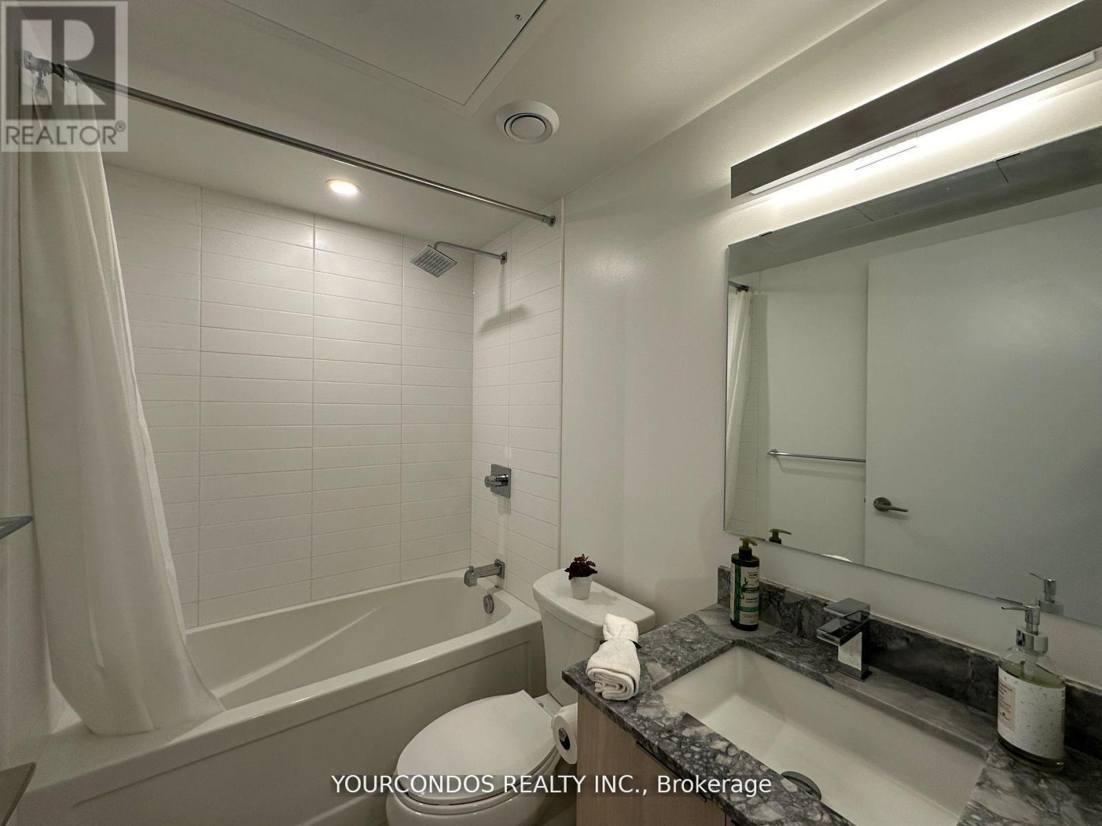 4403 - 501 Yonge Street, Toronto, Ontario  M4Y 0G8 - Photo 10 - C12920674