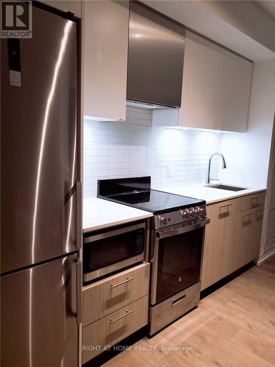 3713 - 251 Jarvis Street, Toronto, Ontario  M5B 0C3 - Photo 3 - C12920766