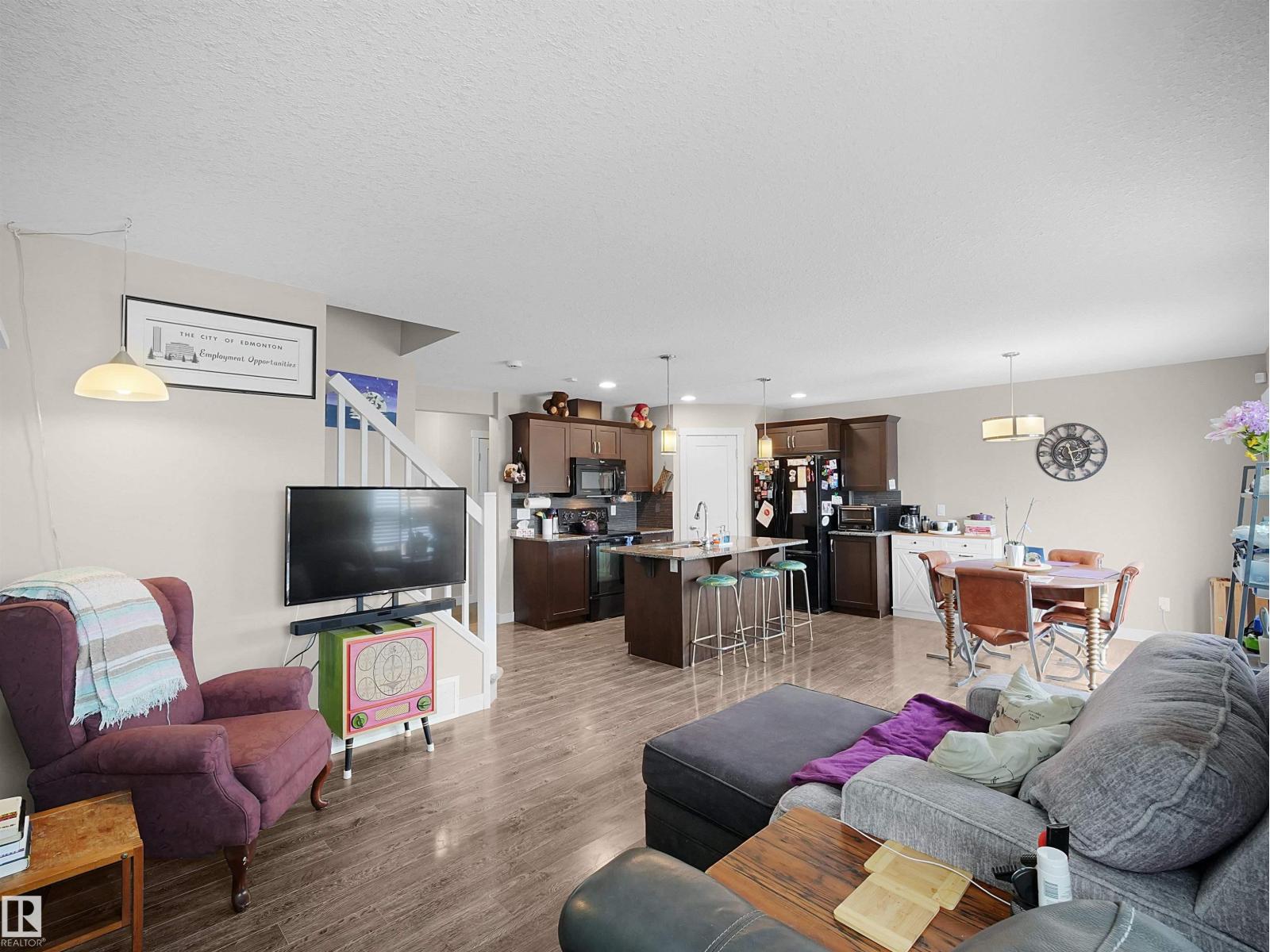 1659 Hammond Cr Nw, Edmonton, Alberta  T6M 0L8 - Photo 3 - E4477381