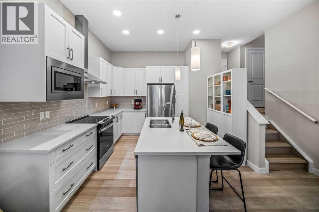 210 Crestbrook Common SW, Calgary, Alberta  T3B 6L1 - Photo 8 - A2295036