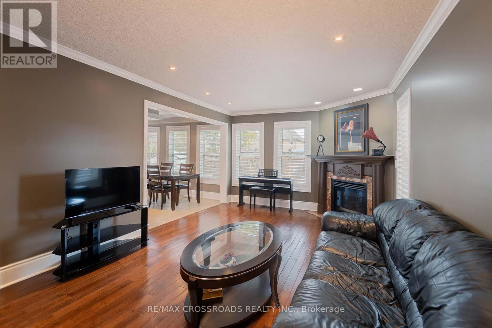 1703 Rockwood Drive, Pickering, Ontario  L1V 6R3 - Photo 5 - E12920608