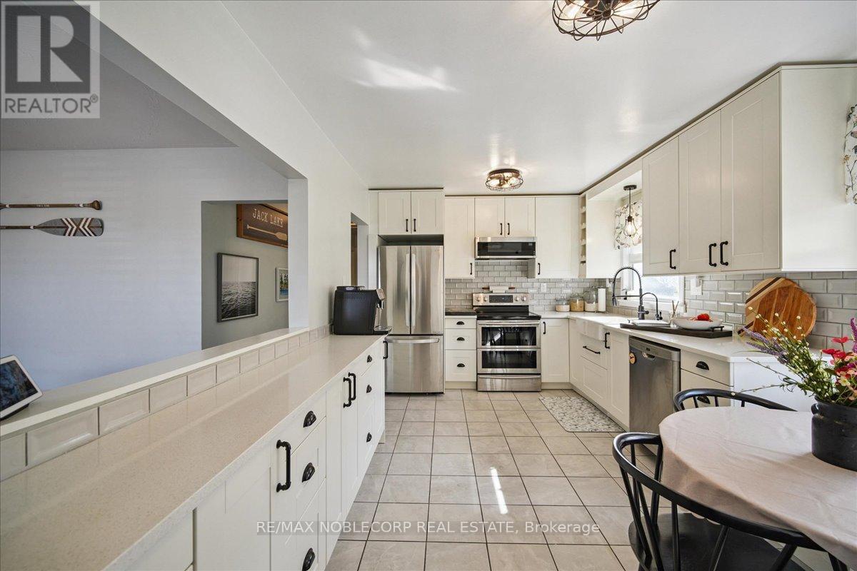 259 Farewell Street, Oshawa, Ontario L1H 6L8 - Photo 8 - E12920758