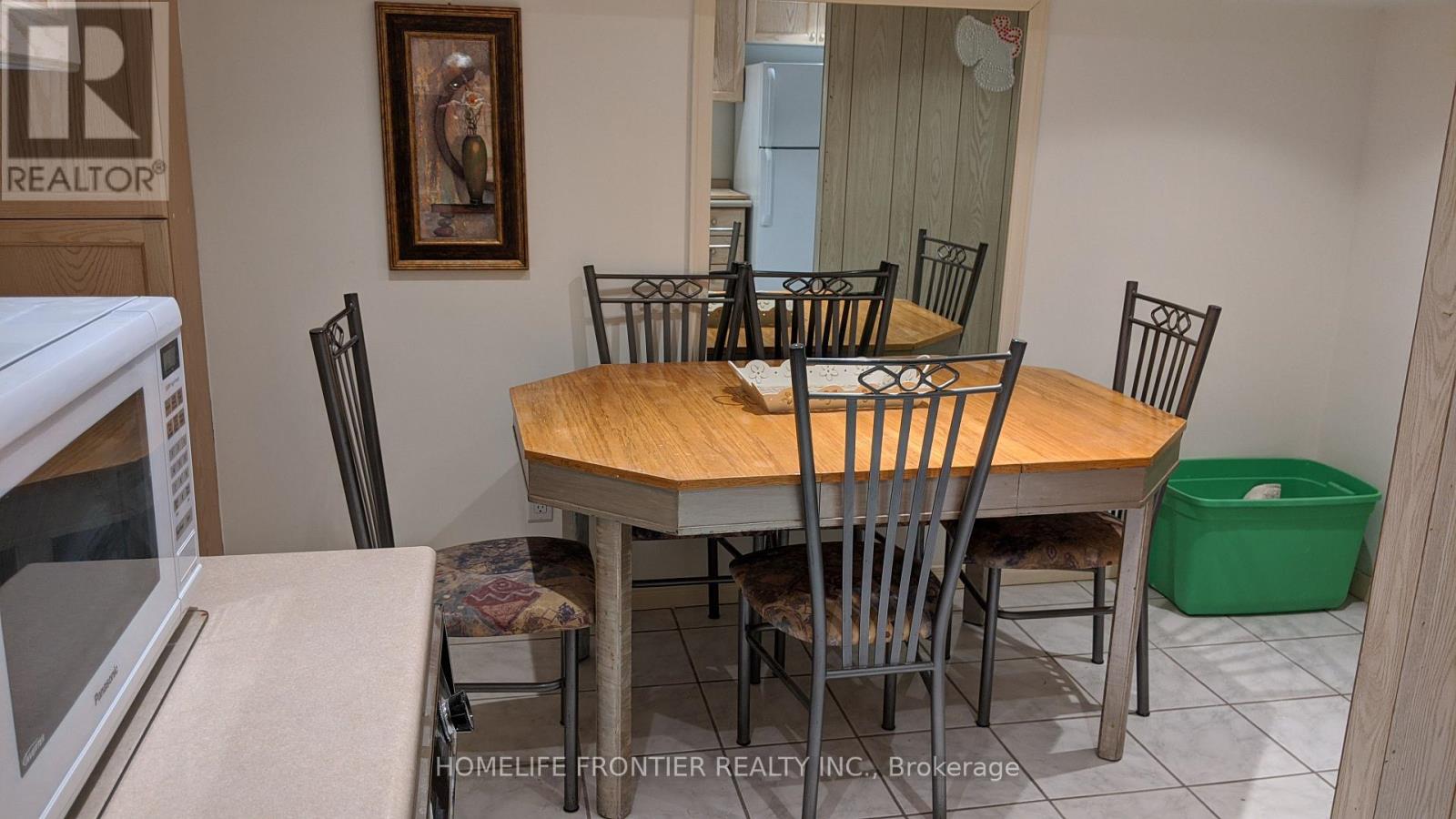 B2 - 17 Teddington Park Avenue, Toronto, Ontario  M4N 2C4 - Photo 18 - C12920028