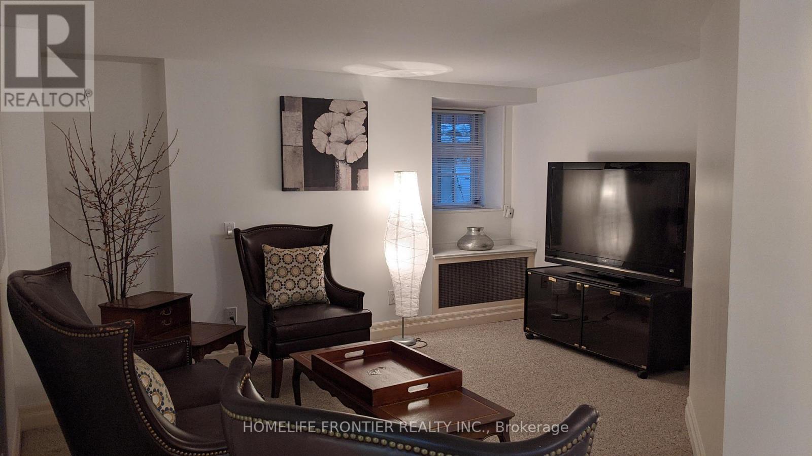 B2 - 17 Teddington Park Avenue, Toronto, Ontario  M4N 2C4 - Photo 8 - C12920028