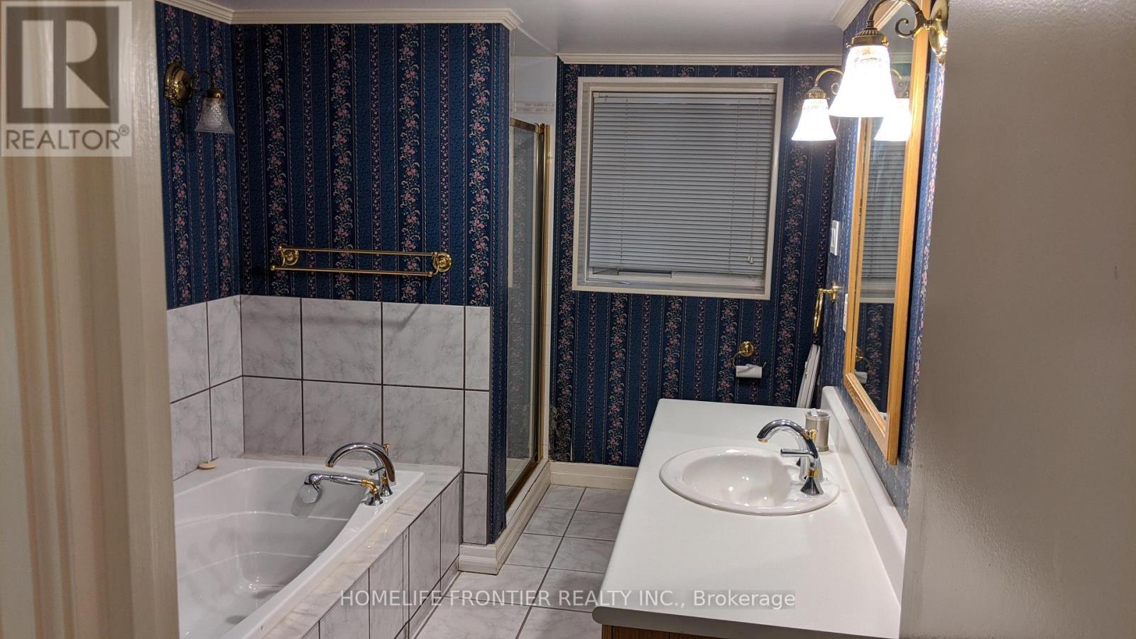 B2 - 17 Teddington Park Avenue, Toronto, Ontario  M4N 2C4 - Photo 6 - C12920028